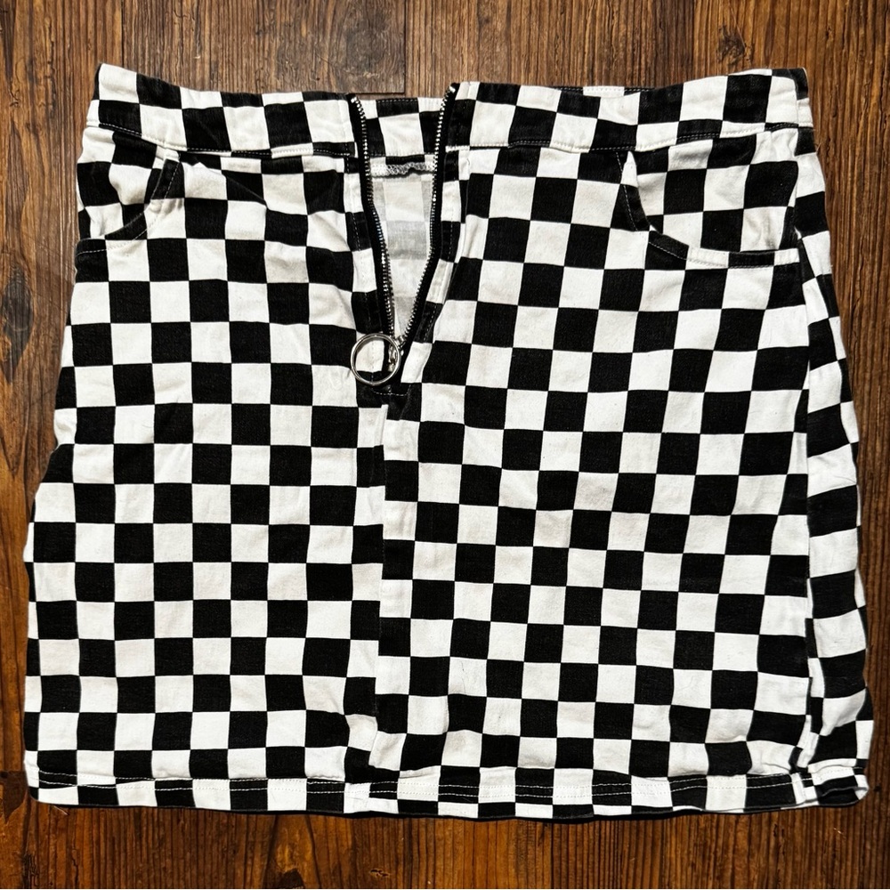 Monochrome Checkered Mini Skirt